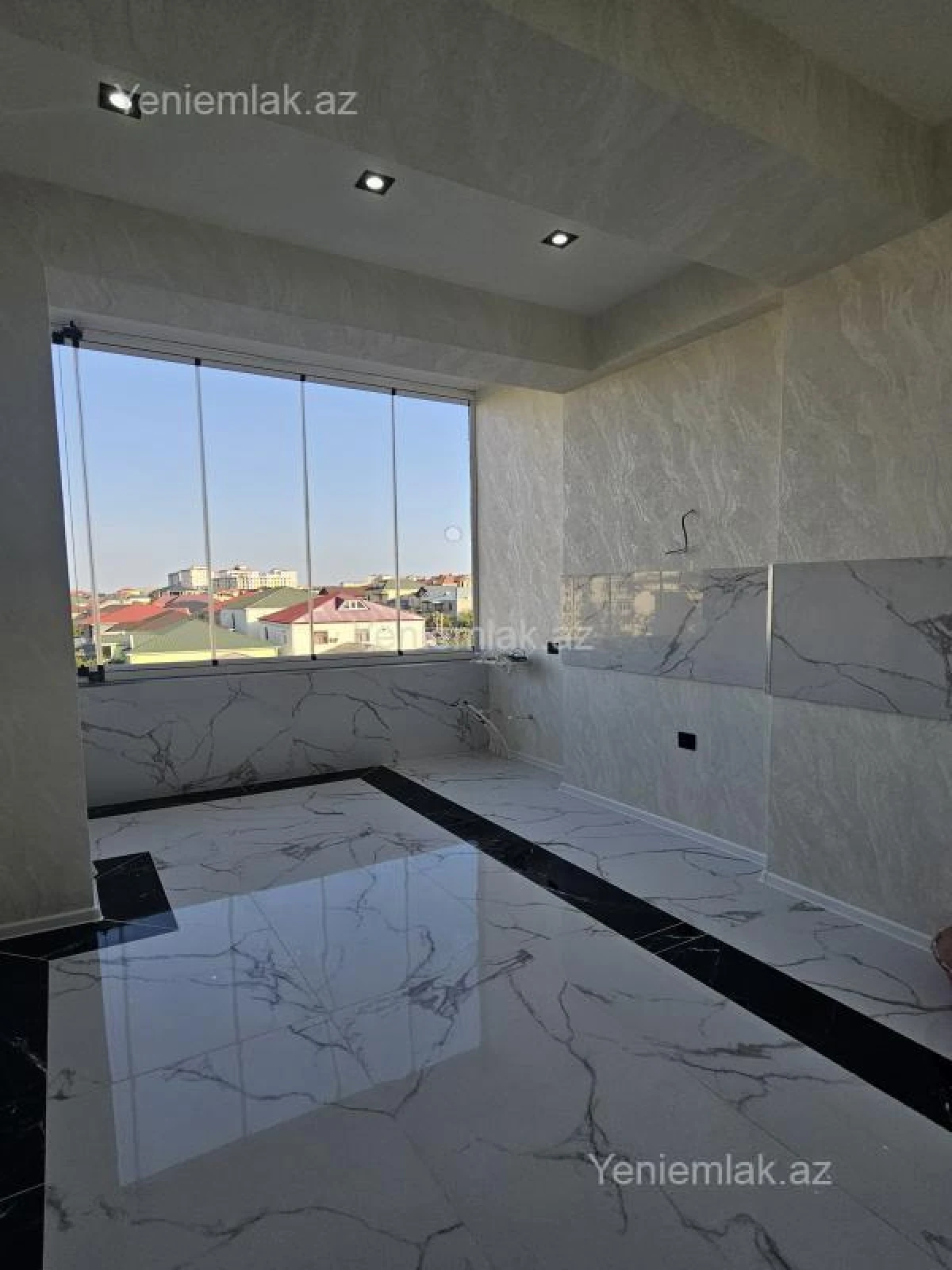 Satılır 2 otaqlı yeni tikili 75 m²