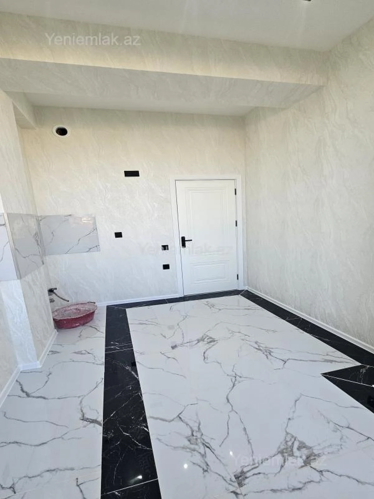 Satılır 2 otaqlı yeni tikili 75 m²