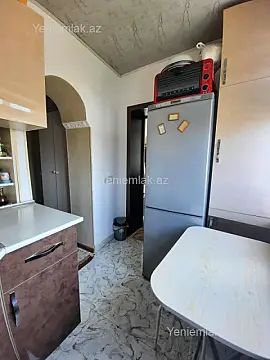 Satılır 2 otaqlı köhnə tikili 50 m²