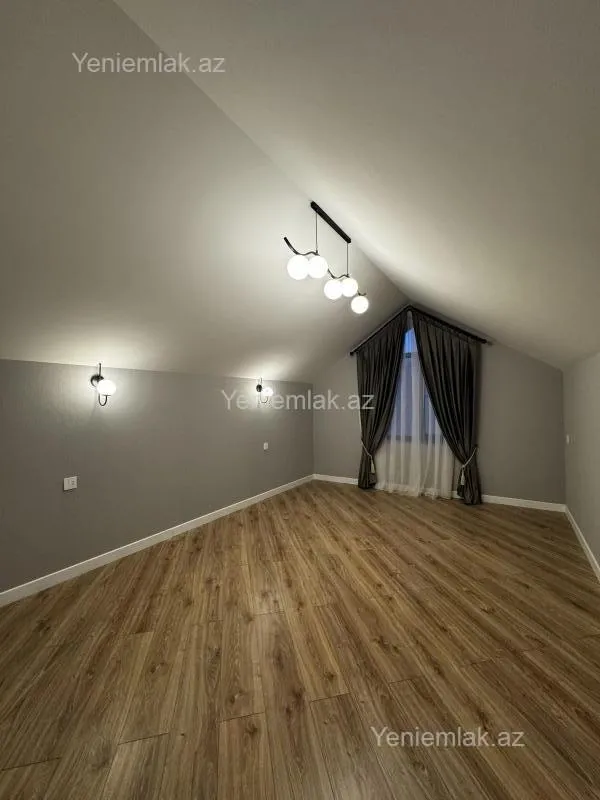 Satılır 4 otaqlı həyət evi 200 m²