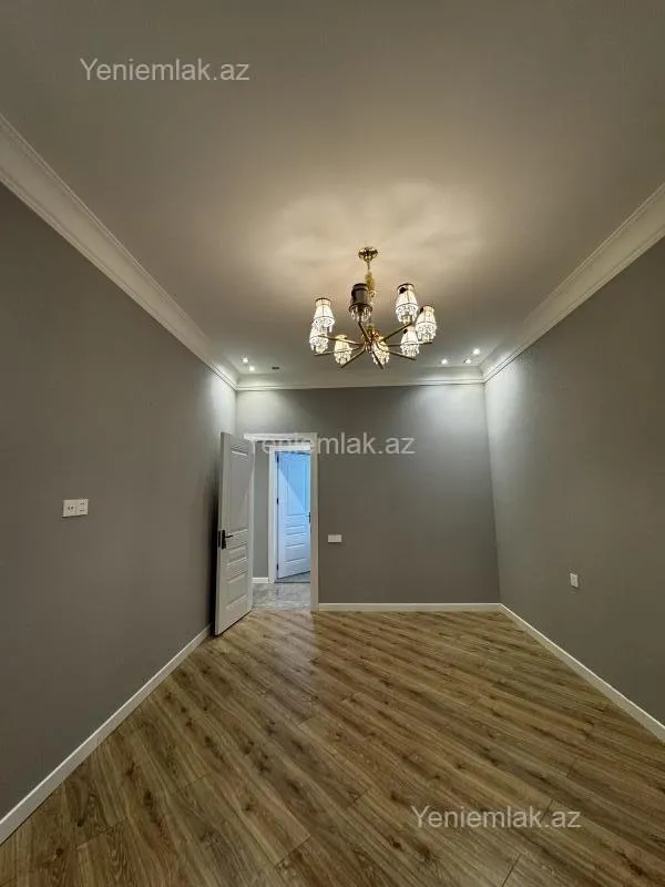 Satılır 4 otaqlı həyət evi 200 m²