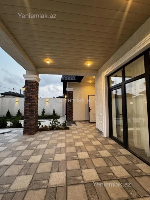 Satılır 4 otaqlı həyət evi 200 m²