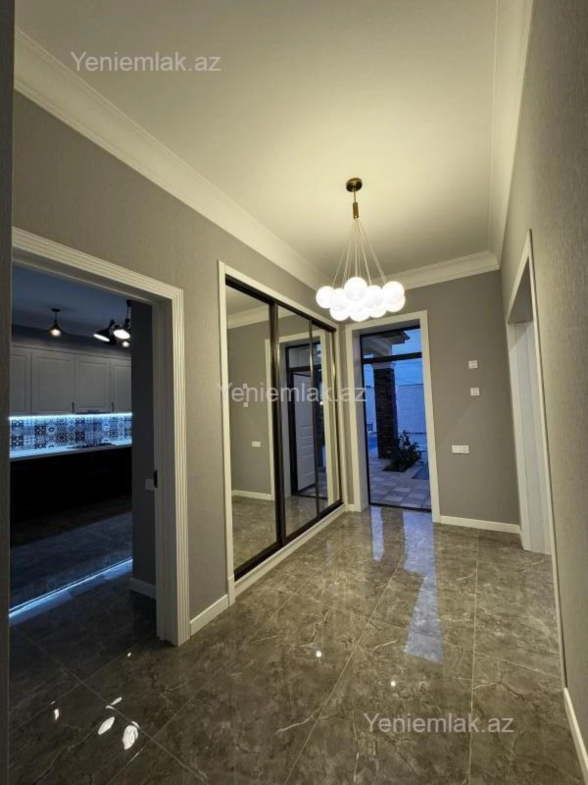 Satılır 4 otaqlı həyət evi 200 m²