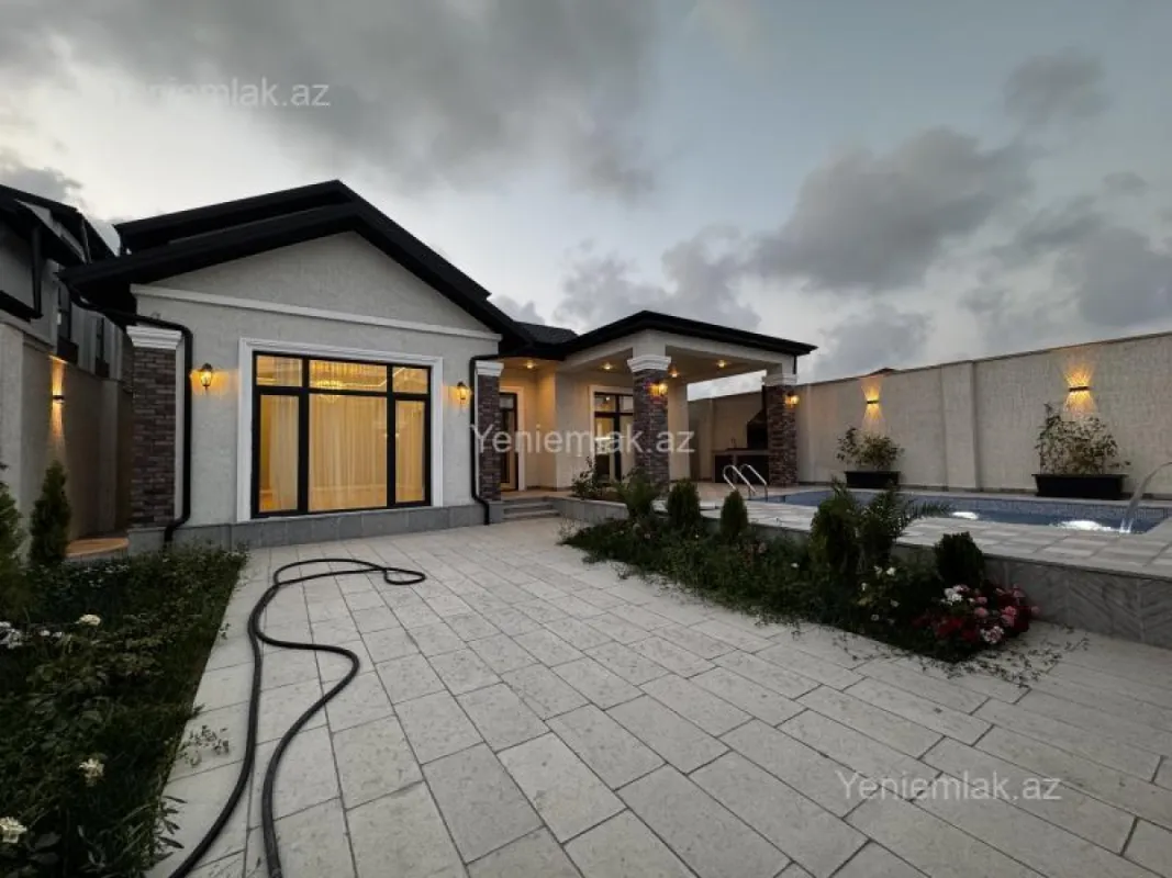 Satılır 4 otaqlı həyət evi 200 m²