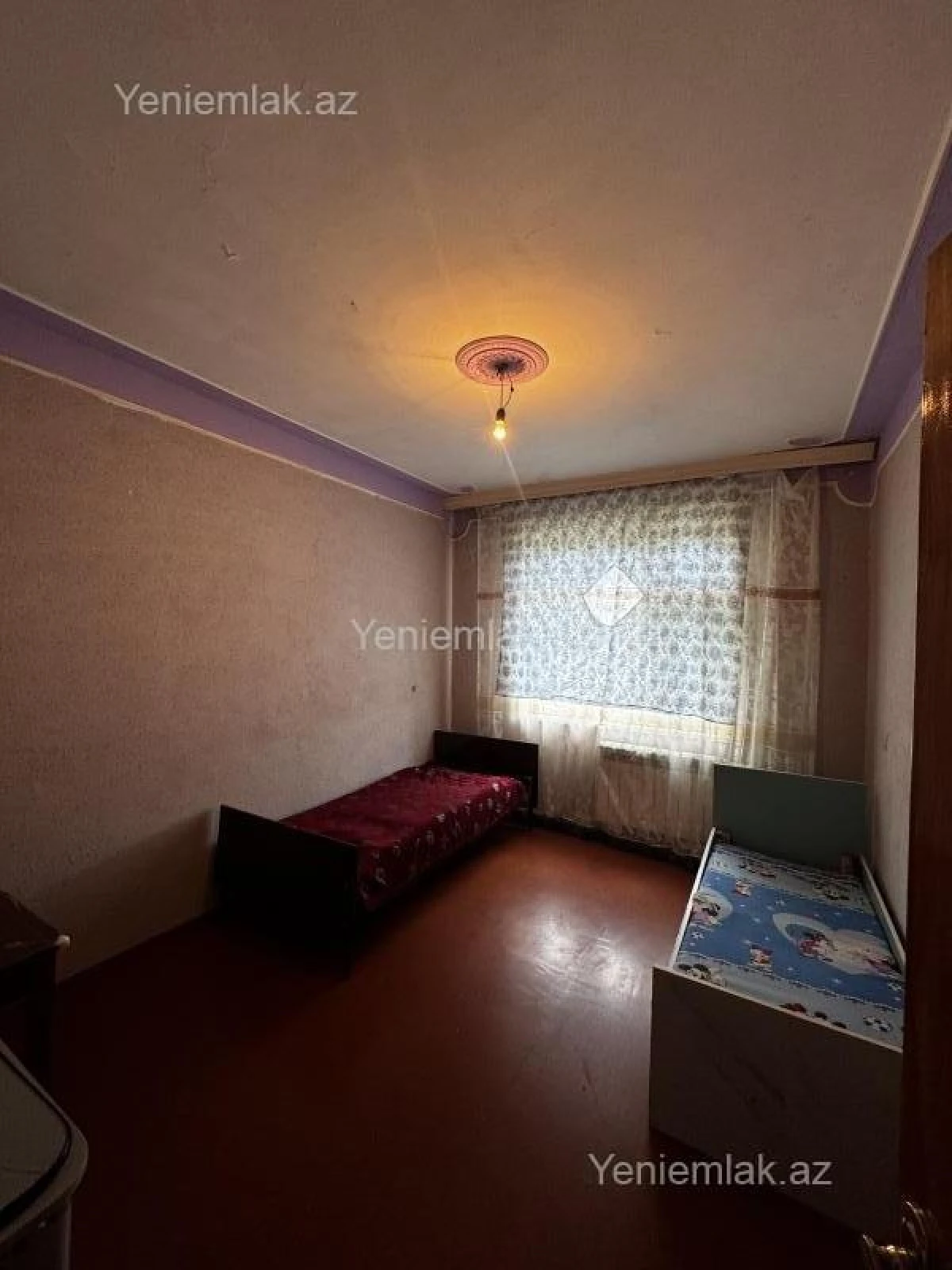Satılır 3 otaqlı köhnə tikili 75 m²