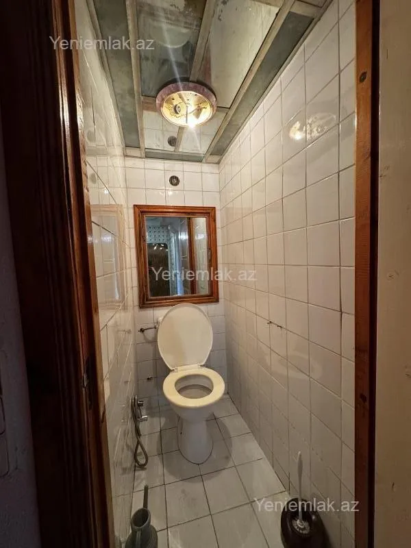 Satılır 3 otaqlı köhnə tikili 75 m²