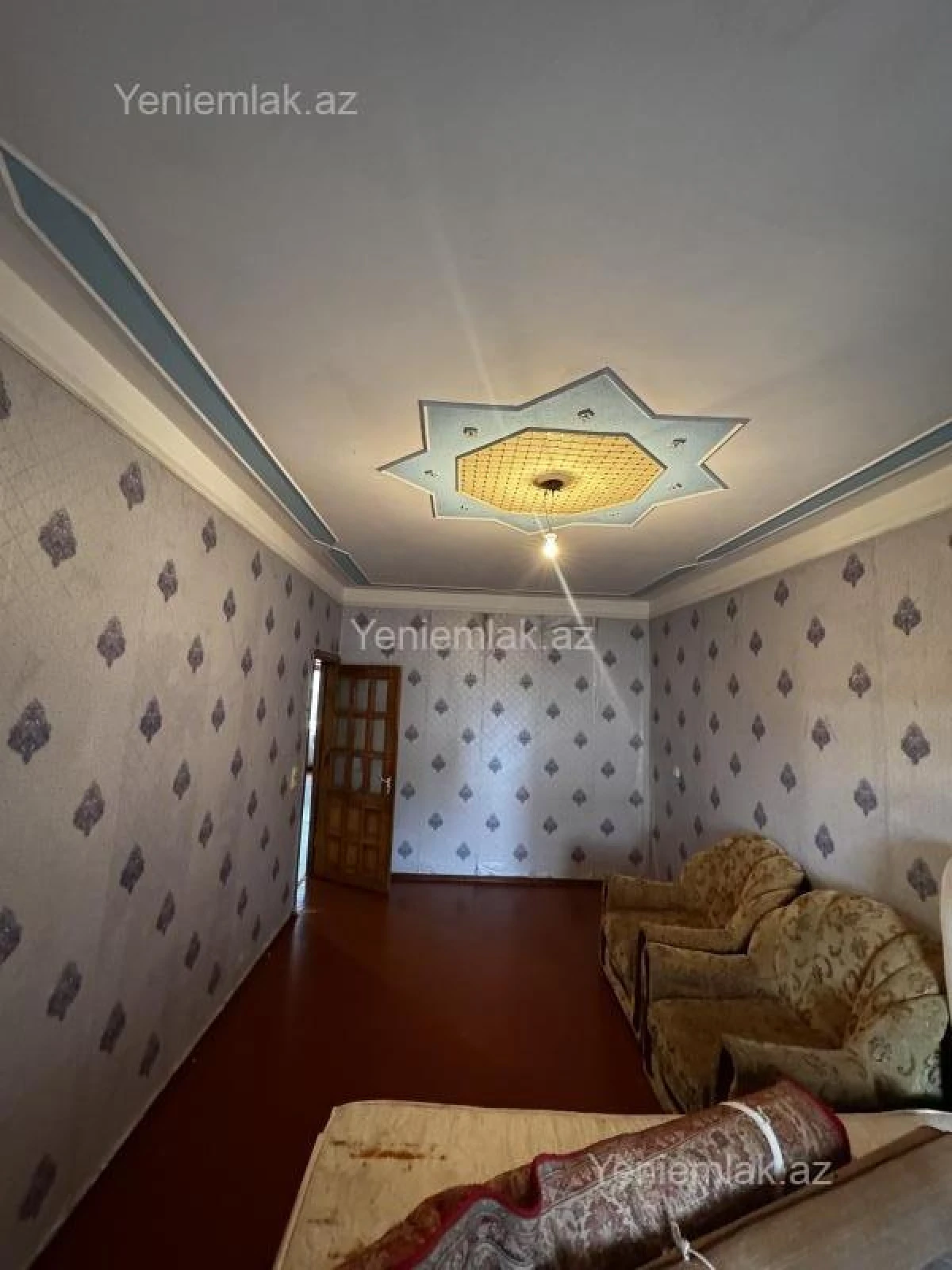 Satılır 3 otaqlı köhnə tikili 75 m²