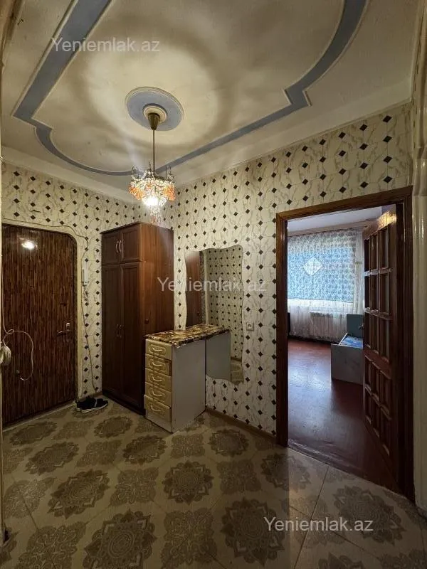 Satılır 3 otaqlı köhnə tikili 75 m²