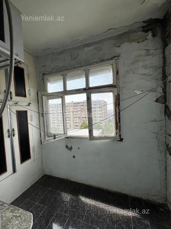 Satılır 3 otaqlı köhnə tikili 75 m²