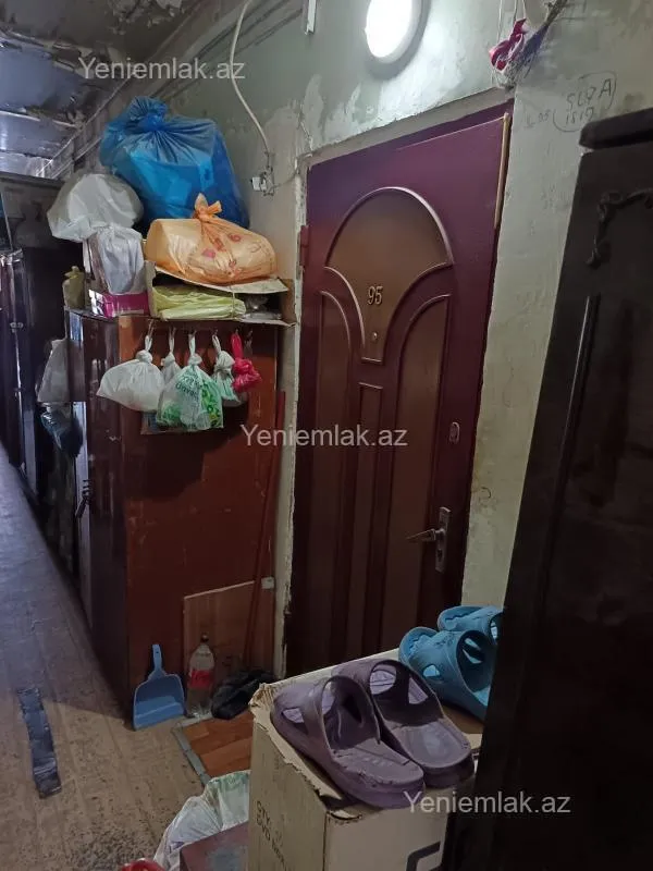 Satılır 1 otaqlı köhnə tikili 22 m²