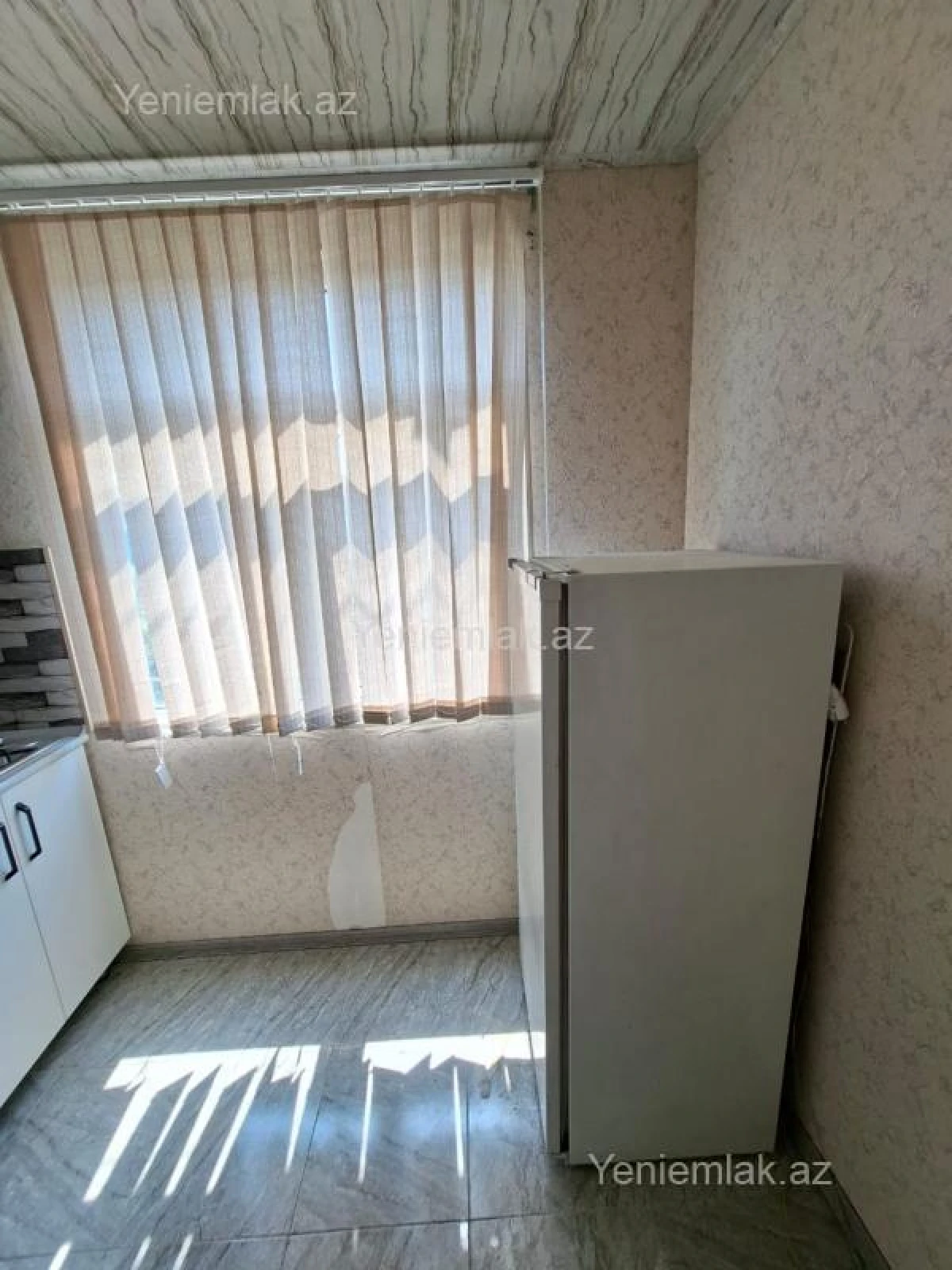 Satılır 2 otaqlı köhnə tikili 35 m²