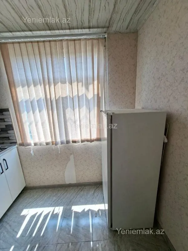 Satılır 2 otaqlı köhnə tikili 35 m²