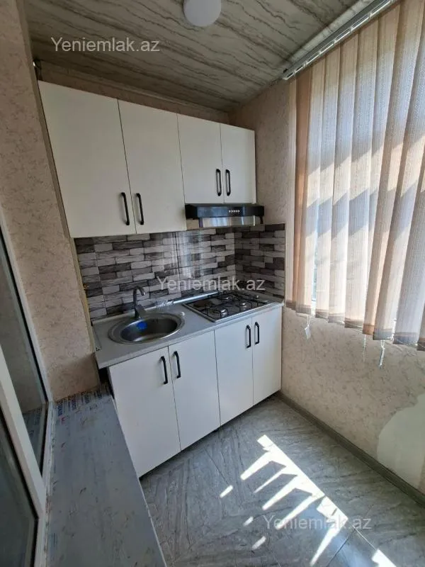 Satılır 2 otaqlı köhnə tikili 35 m²