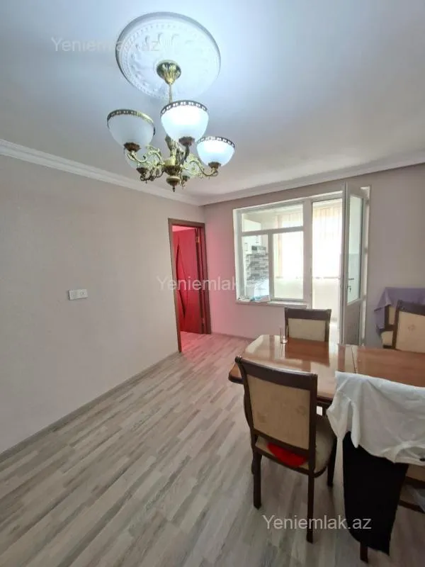 Satılır 2 otaqlı köhnə tikili 35 m²