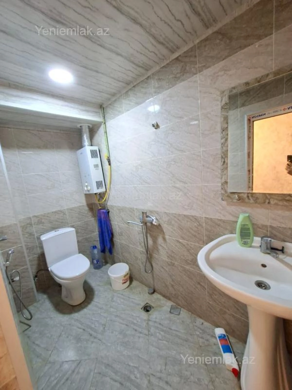 Satılır 2 otaqlı köhnə tikili 35 m²