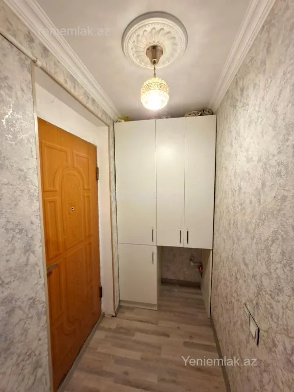 Satılır 2 otaqlı köhnə tikili 35 m²