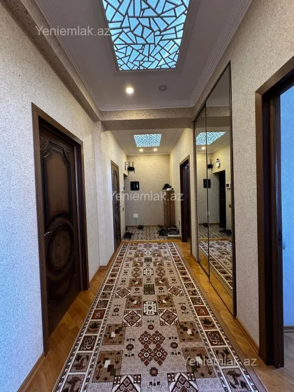 Satılır 3 otaqlı yeni tikili 100 m²