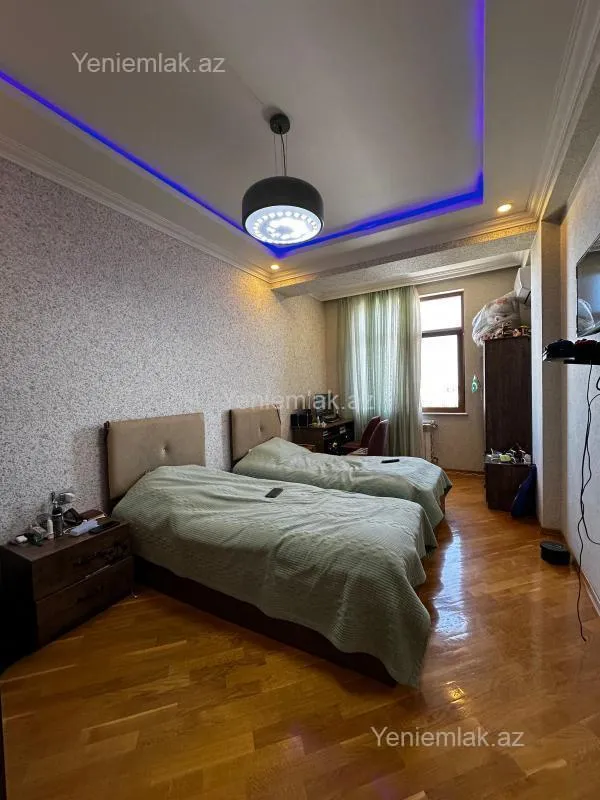 Satılır 3 otaqlı yeni tikili 100 m²