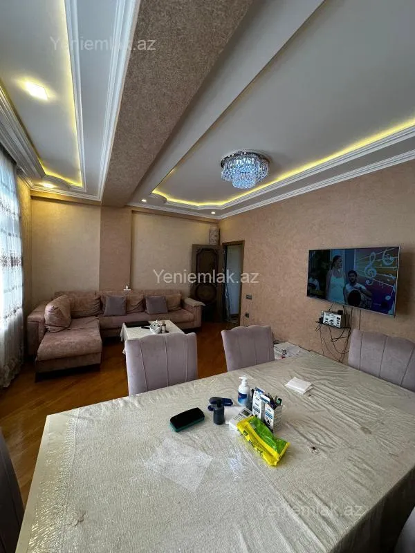 Satılır 3 otaqlı yeni tikili 100 m²