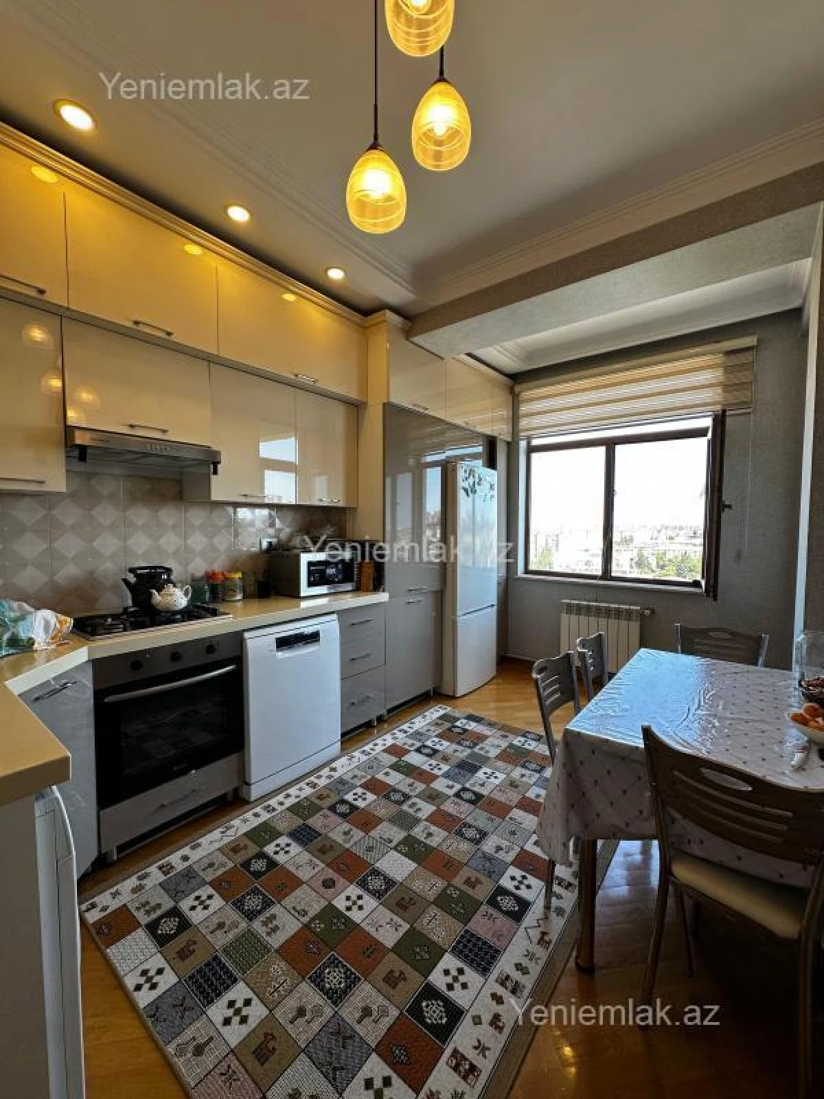 Satılır 3 otaqlı yeni tikili 100 m²