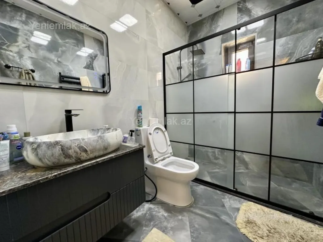 Satılır 6 otaqlı həyət evi 360 m²