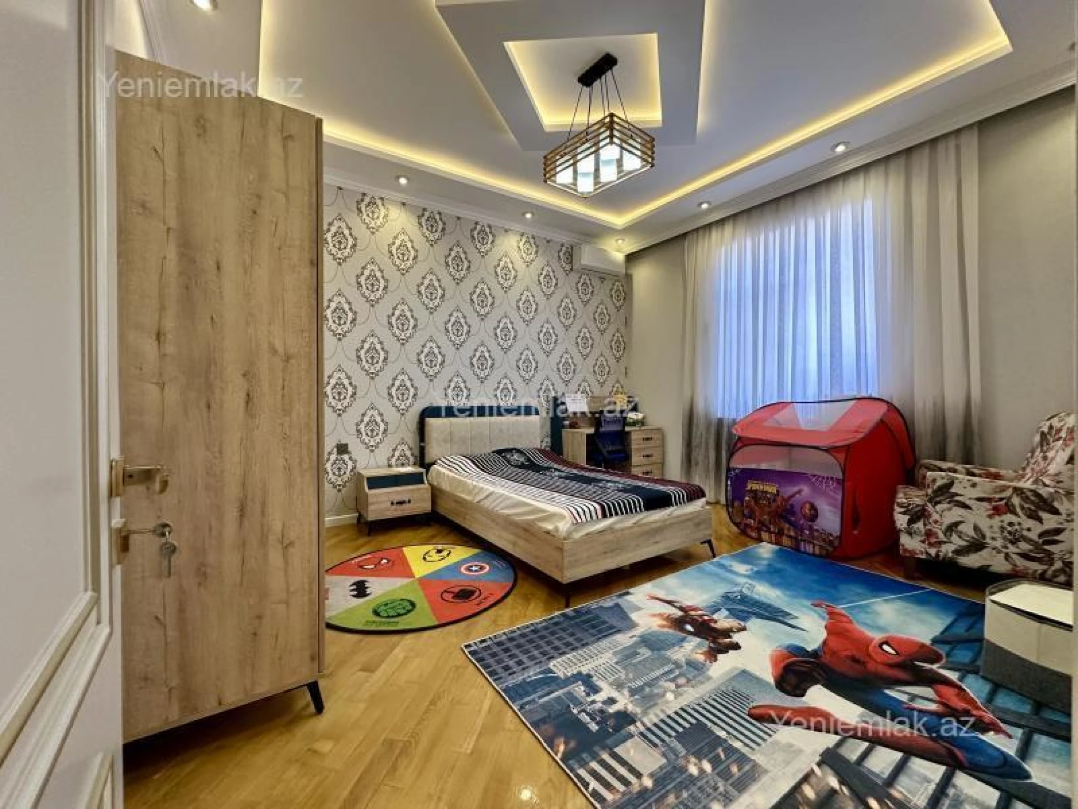 Satılır 6 otaqlı həyət evi 360 m²