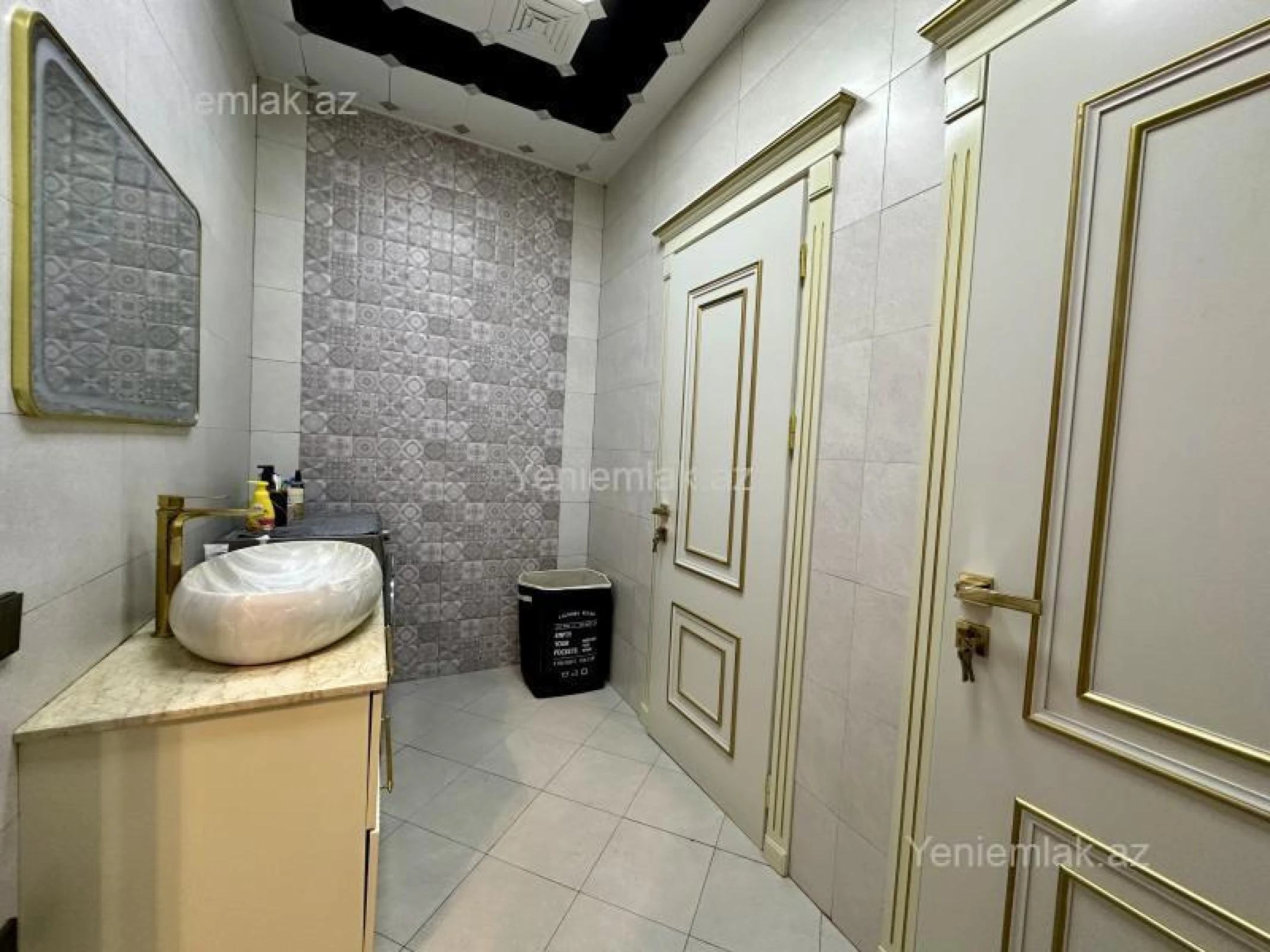 Satılır 6 otaqlı həyət evi 360 m²