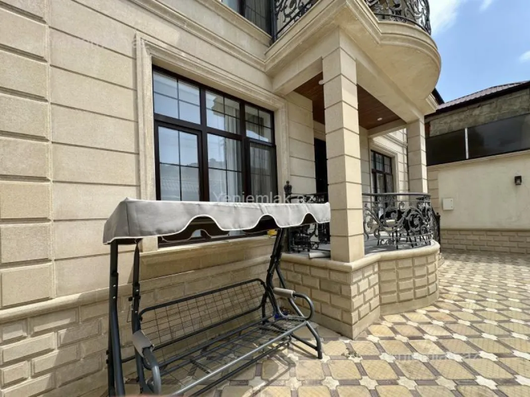 Satılır 6 otaqlı həyət evi 360 m²