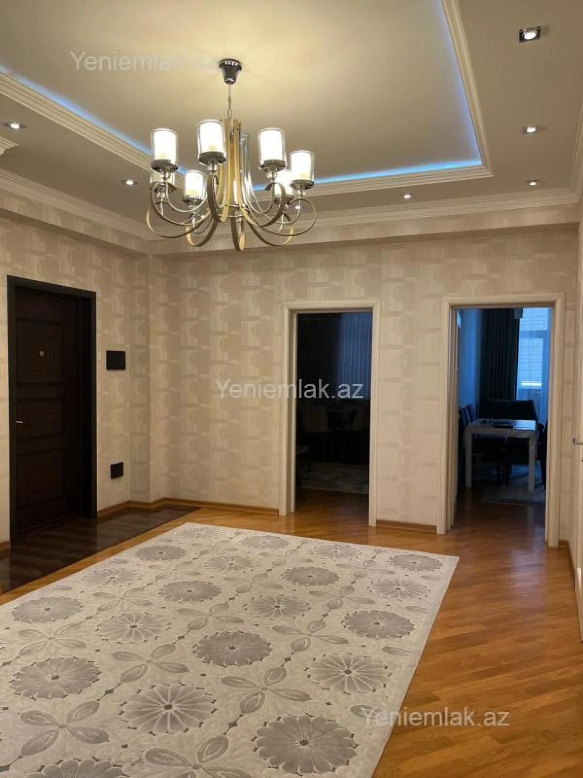 Satılır 3 otaqlı köhnə tikili 115 m²
