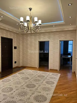 Satılır 3 otaqlı köhnə tikili 115 m²