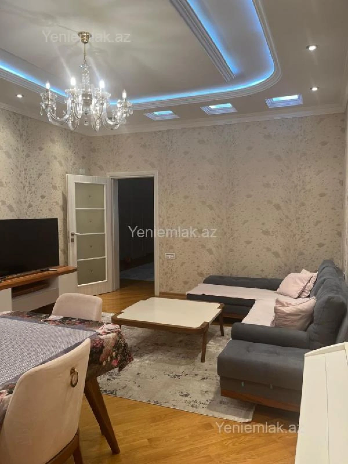 Satılır 3 otaqlı köhnə tikili 115 m²