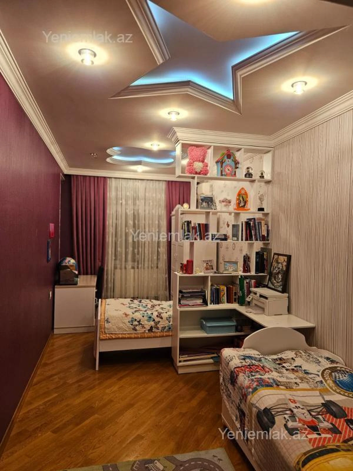 Satılır 3 otaqlı köhnə tikili 115 m²