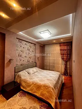 Satılır 3 otaqlı köhnə tikili 115 m²