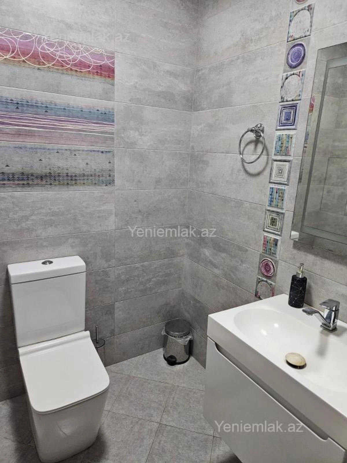 Satılır 3 otaqlı köhnə tikili 115 m²