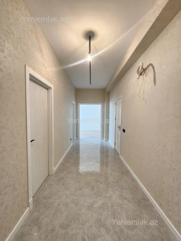 Satılır 2 otaqlı yeni tikili 78 m²