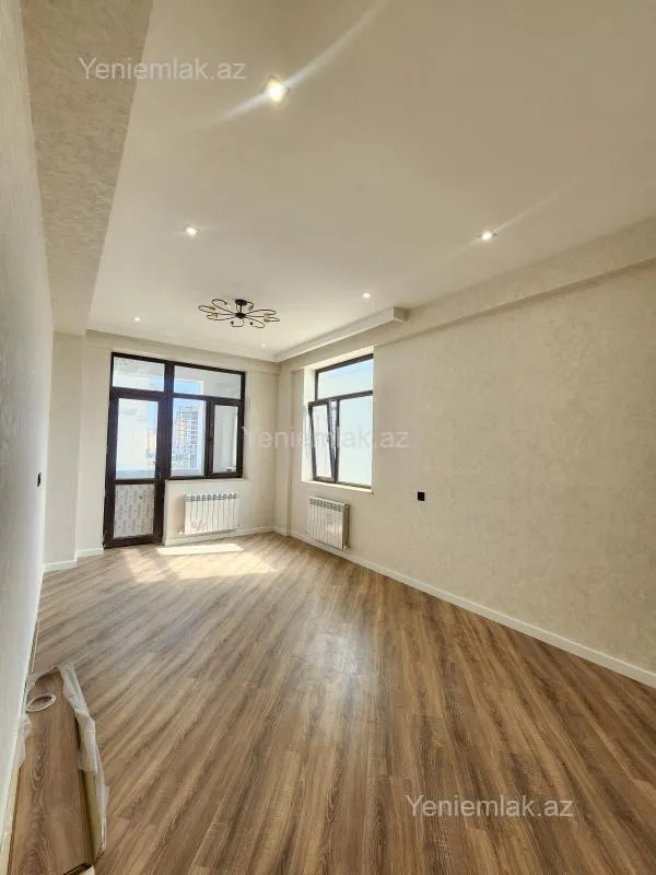 Satılır 2 otaqlı yeni tikili 78 m²