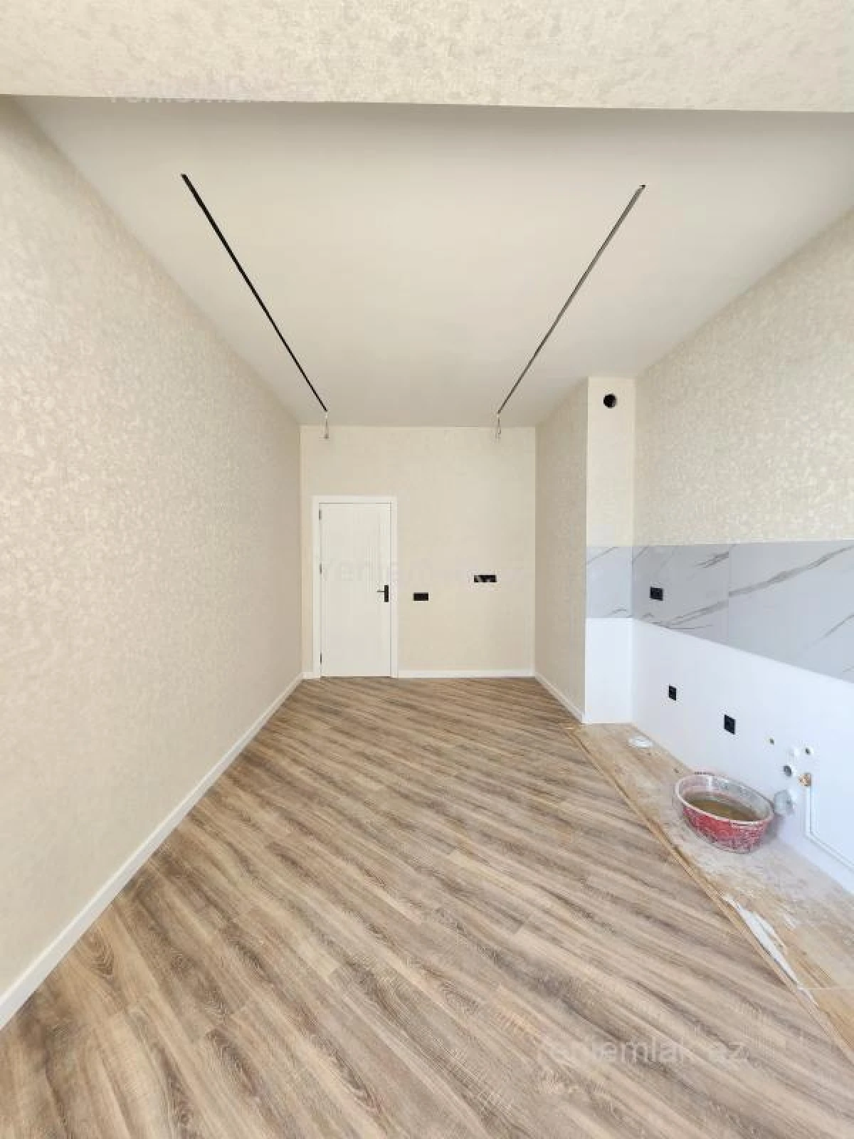 Satılır 2 otaqlı yeni tikili 78 m²