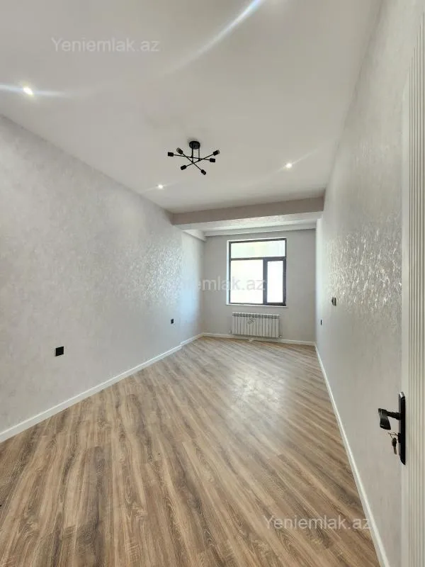 Satılır 2 otaqlı yeni tikili 78 m²