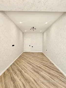Satılır 2 otaqlı yeni tikili 78 m²
