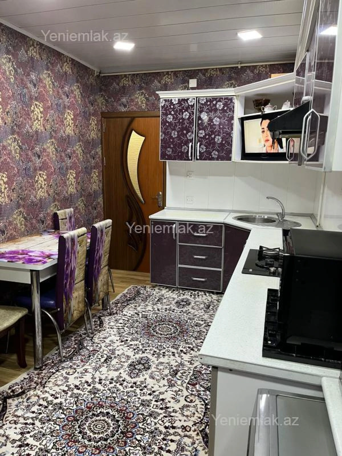 Satılır 5 otaqlı köhnə tikili 130 m²
