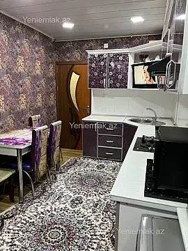 Satılır 5 otaqlı köhnə tikili 130 m²