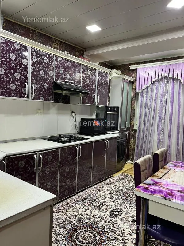 Satılır 5 otaqlı köhnə tikili 130 m²