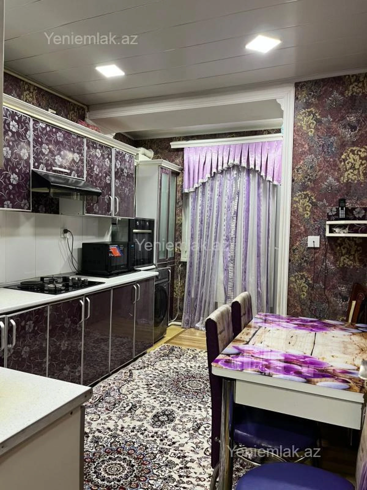 Satılır 5 otaqlı köhnə tikili 130 m²