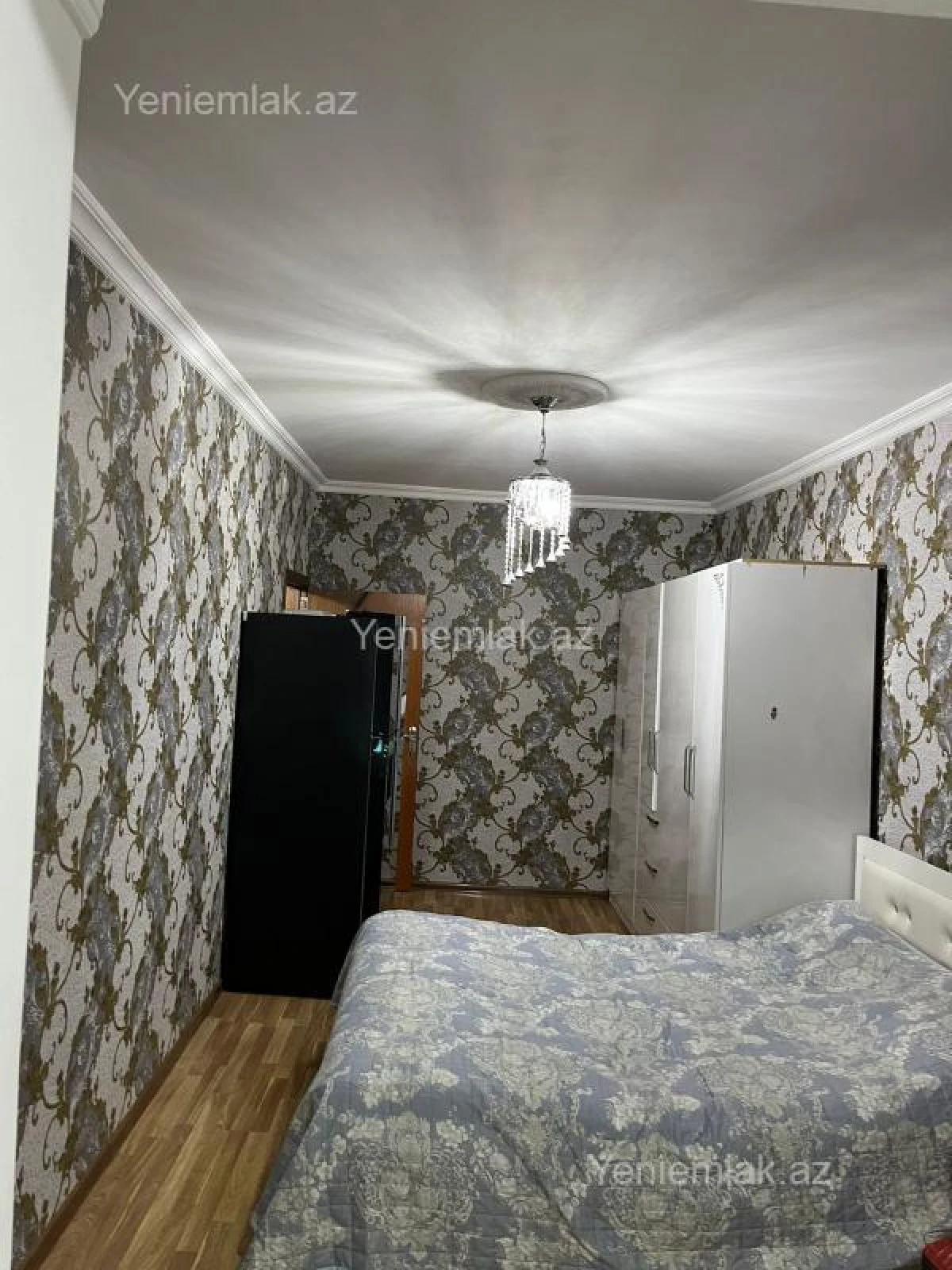 Satılır 5 otaqlı köhnə tikili 130 m²