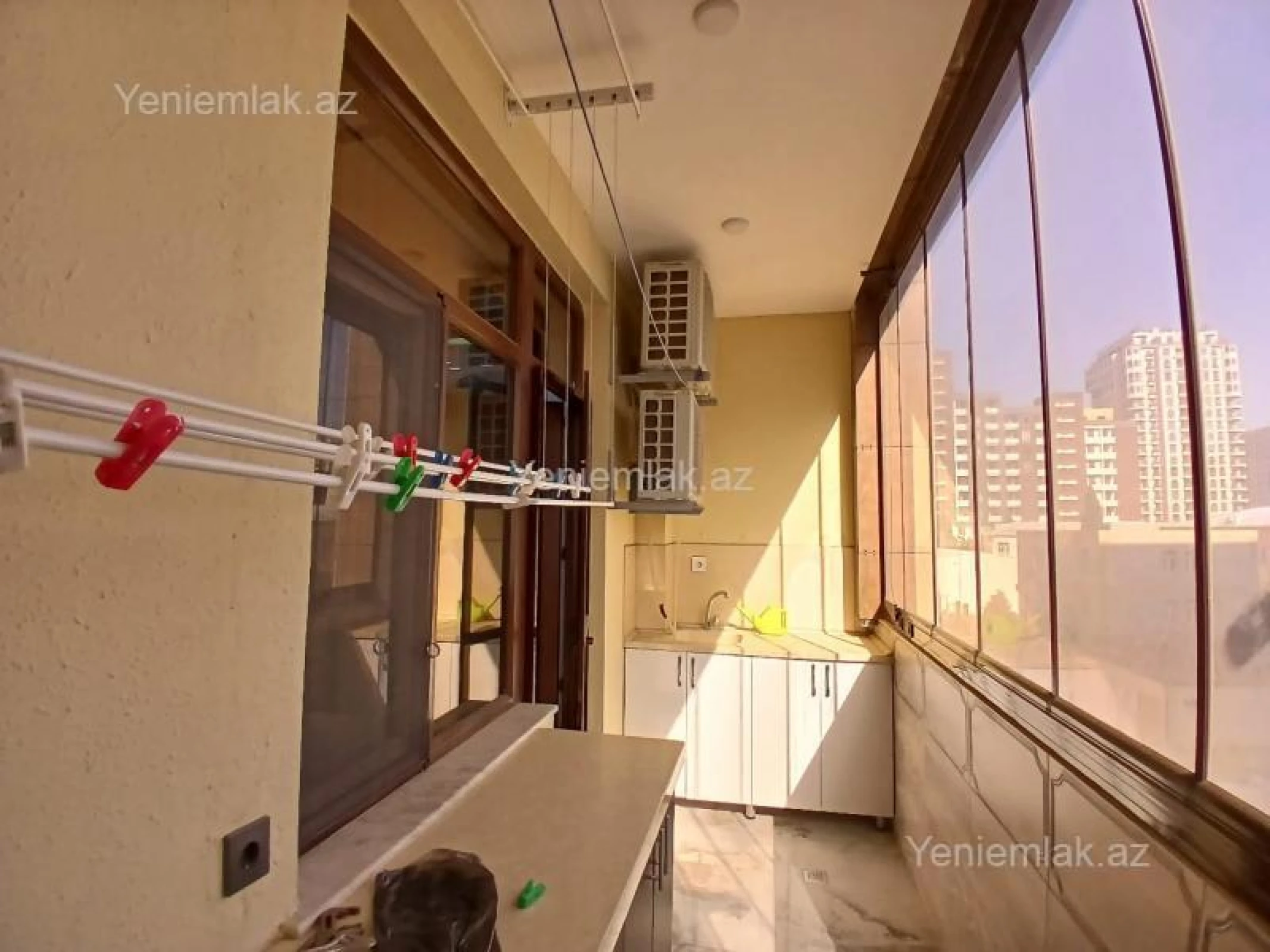 Satılır 4 otaqlı yeni tikili 240 m²
