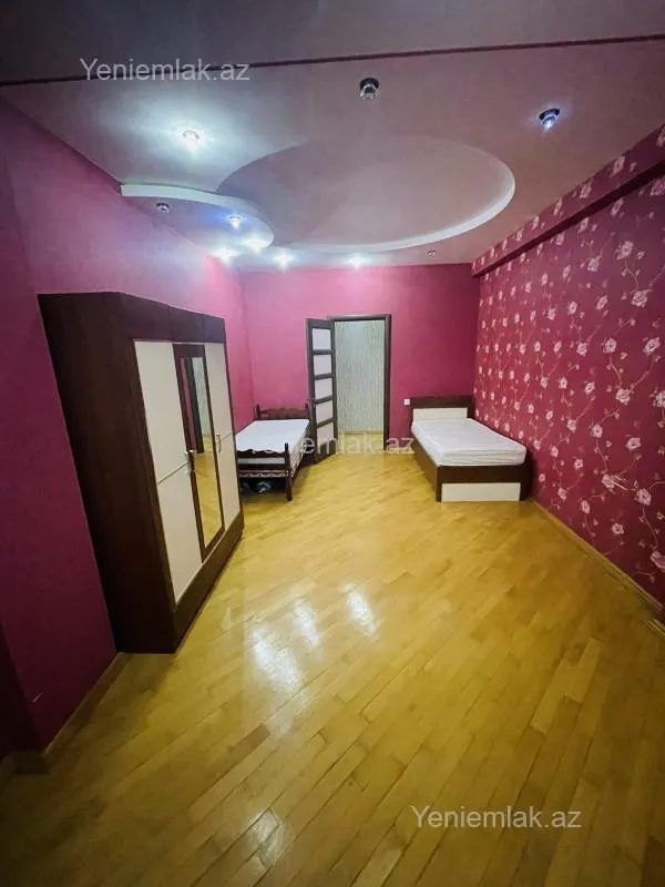 Satılır 3 otaqlı yeni tikili 122 m²