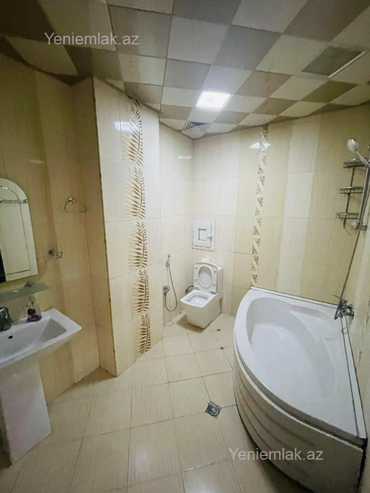 Satılır 3 otaqlı yeni tikili 122 m²