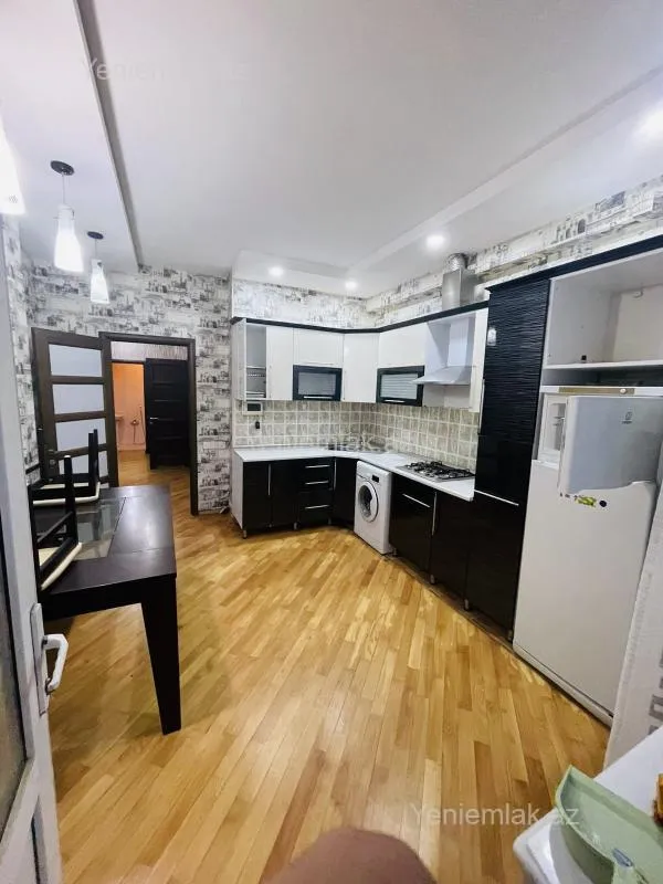 Satılır 3 otaqlı yeni tikili 122 m²
