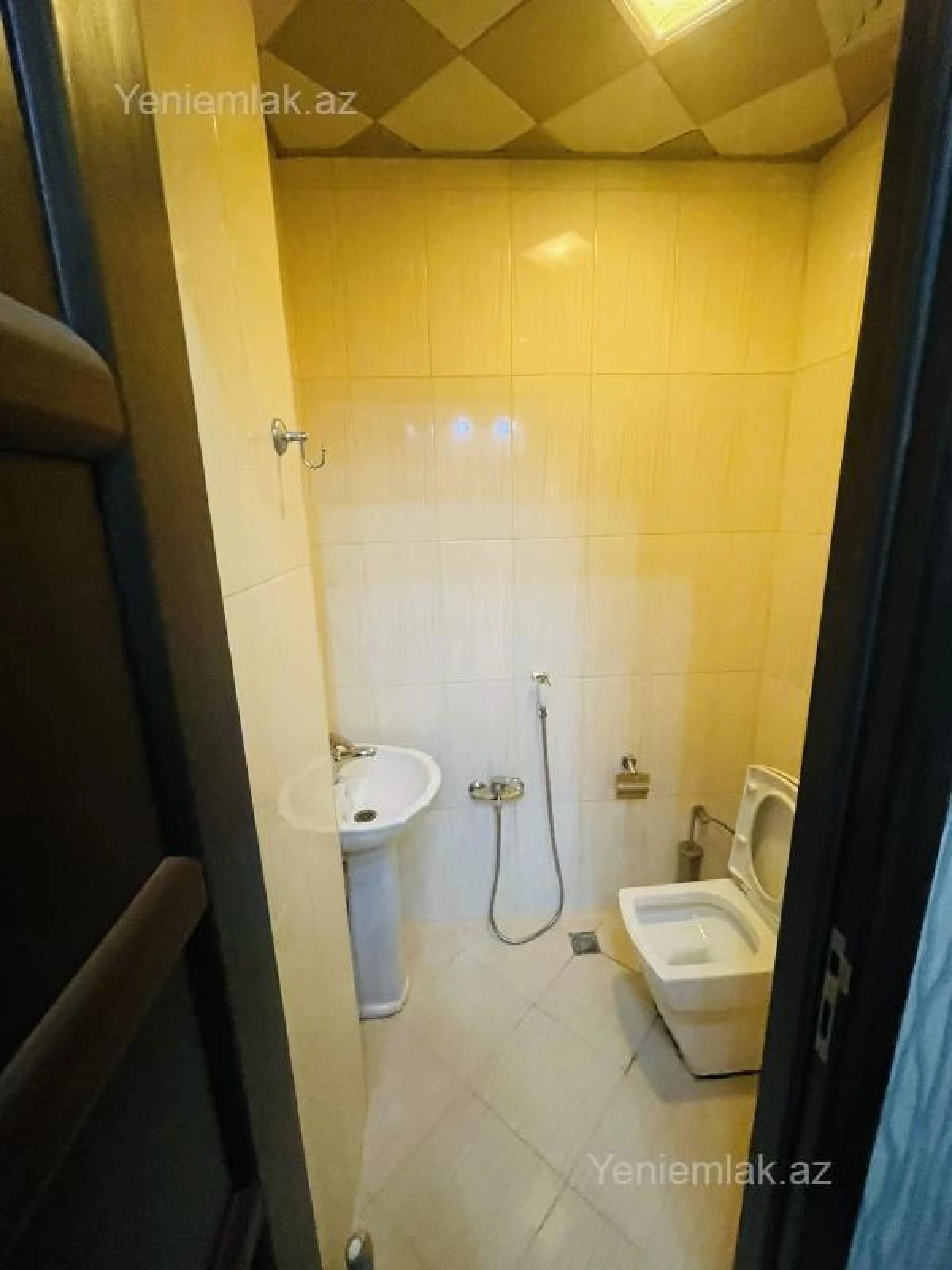 Satılır 3 otaqlı yeni tikili 122 m²