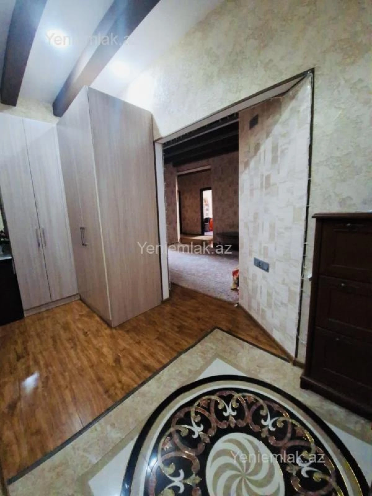 Satılır 3 otaqlı yeni tikili 120 m²